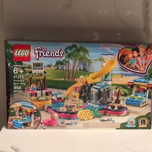 LEGO Friends: Andrea's Pool Party (41374)